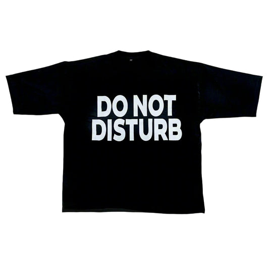 DO NOT DISTURB BOX TEE BLACK