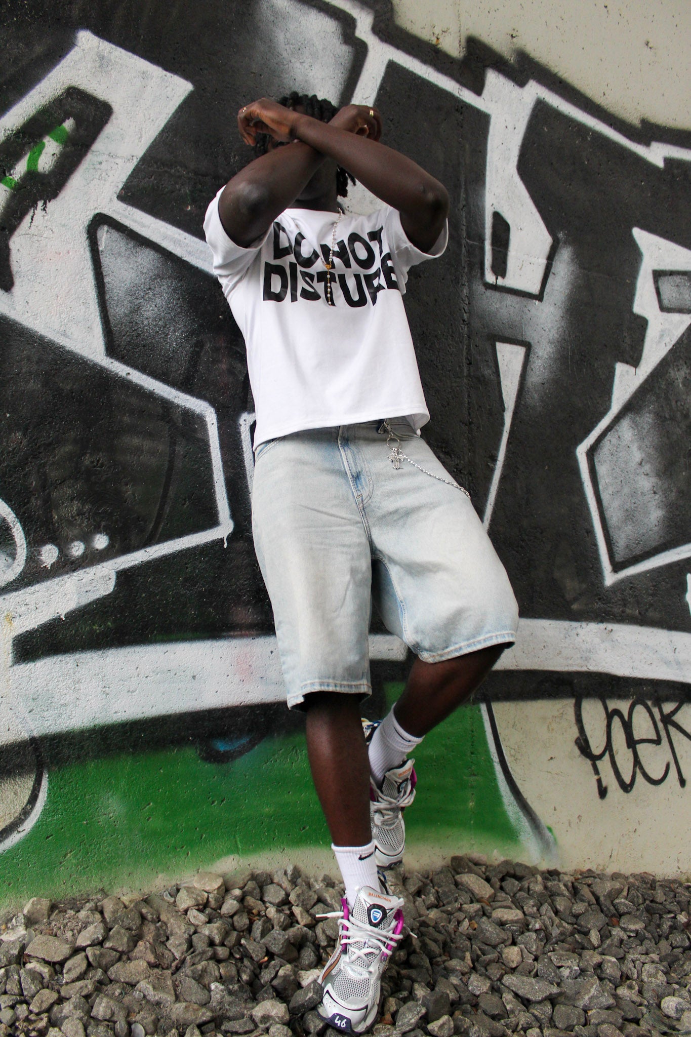 DO NOT DISTURB BOX TEE WHITE