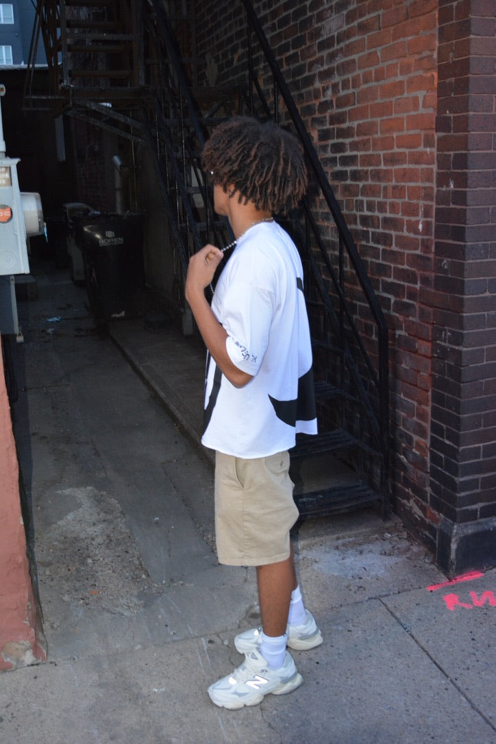 CAMISETA CORTA DE GRAN TAMAÑO DND BLANCA